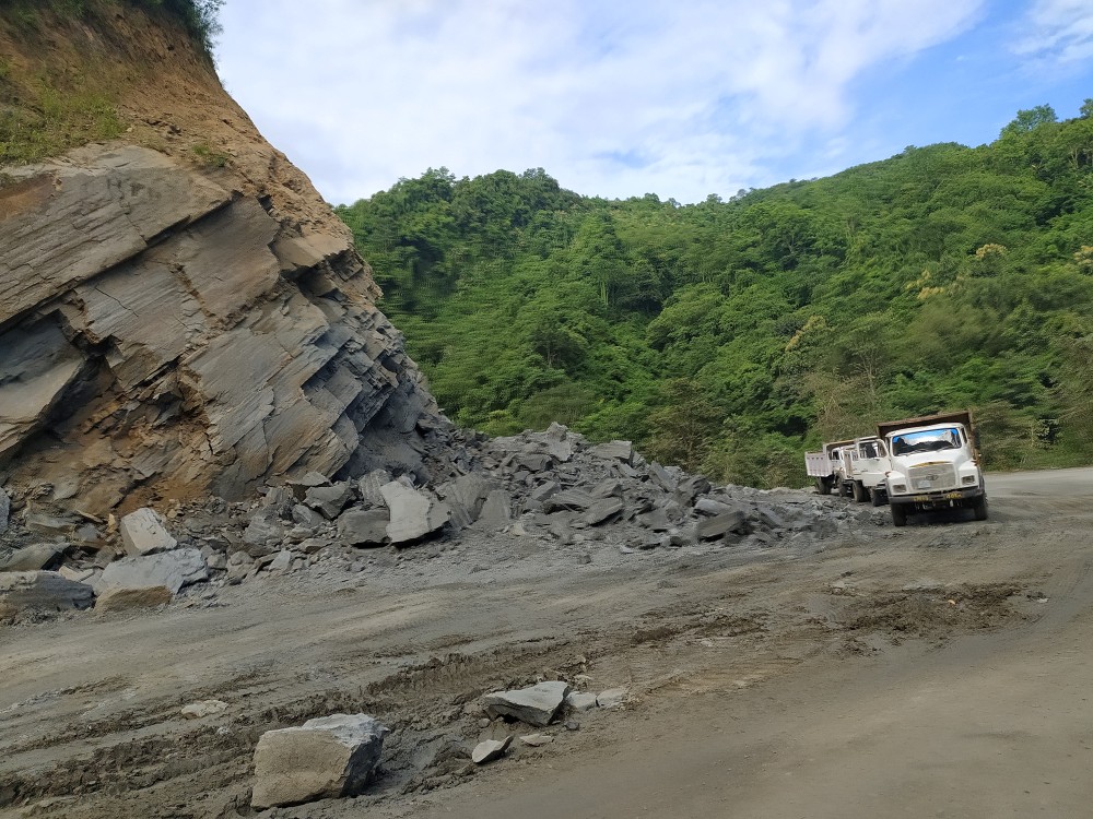 A file photo of ongoing road construction along the National Highway 29 Chümoukedima-Kohima sector. (Morung File Photo)